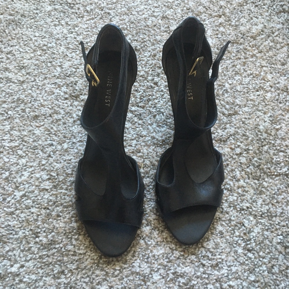 Nine West high heeled sandals leather upper